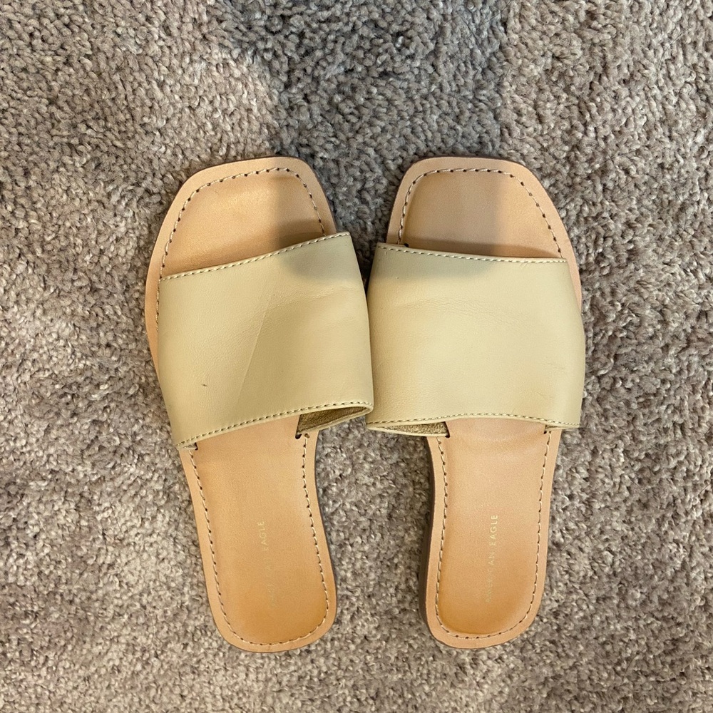 American Eagle Sandals